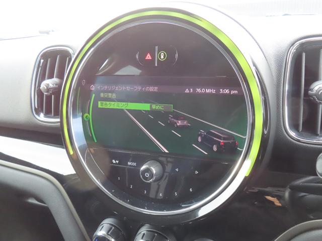 MINI クーパーSD クロスオーバー オール4 認定中古車・Bluetooth接続・バックカメラ・ユニオンジャックテールランプ・オートライ・追従機能・オートワイパー・ETC付き・ALL4・LEDライト・オットマン(10枚目)