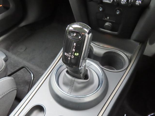 MINI クーパーSD クロスオーバー オール4 認定中古車・Bluetooth接続・バックカメラ・ユニオンジャックテールランプ・オートライ・追従機能・オートワイパー・ETC付き・ALL4・LEDライト・オットマン(12枚目)