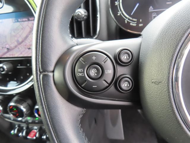 MINI クーパーSD クロスオーバー オール4 認定中古車・Bluetooth接続・バックカメラ・ユニオンジャックテールランプ・オートライ・追従機能・オートワイパー・ETC付き・ALL4・LEDライト・オットマン(18枚目)