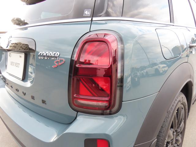 MINI クーパーSD クロスオーバー オール4 認定中古車・Bluetooth接続・バックカメラ・ユニオンジャックテールランプ・オートライ・追従機能・オートワイパー・ETC付き・ALL4・LEDライト・オットマン(32枚目)