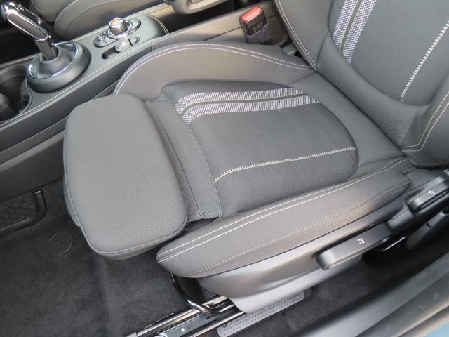 MINI クーパーSD クロスオーバー オール4 認定中古車・Bluetooth接続・バックカメラ・ユニオンジャックテールランプ・オートライ・追従機能・オートワイパー・ETC付き・ALL4・LEDライト・オットマン(41枚目)