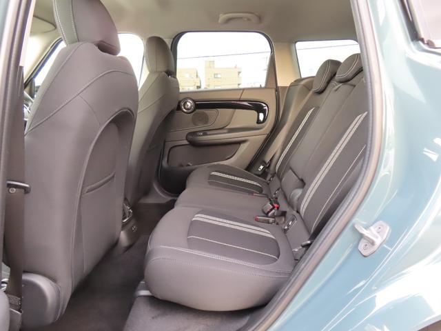 MINI クーパーSD クロスオーバー オール4 認定中古車・Bluetooth接続・バックカメラ・ユニオンジャックテールランプ・オートライ・追従機能・オートワイパー・ETC付き・ALL4・LEDライト・オットマン(43枚目)