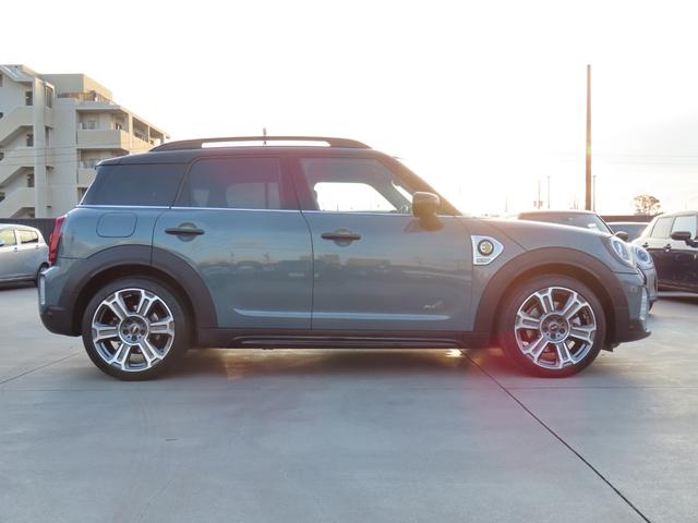 ＭＩＮＩ クーパーＳ　Ｅ　クロスオーバー　オール４　純正ナビ・純正バックカメラ・アダプティブクルーズコントロール・ＥＴＣ・純正シートヒーター・レザーシート・Ｂｌｕｅｔｏｏｔｈ・キーレス・コンフォートアクセス・認定中古車（63枚目）