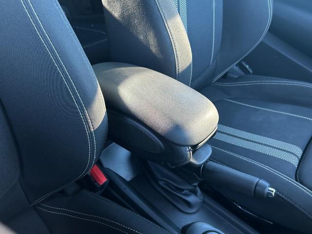 ＭＩＮＩ クーパーＳＤ　認定中古車・ユニオンジャックテールランプ・ＬＥＤライト・Ｂｌｕｅｔｏｏｔｈ接続・バックカメラ・純正ナビ・リッミター機能・軽油・オートワイパー・オートライト（17枚目）