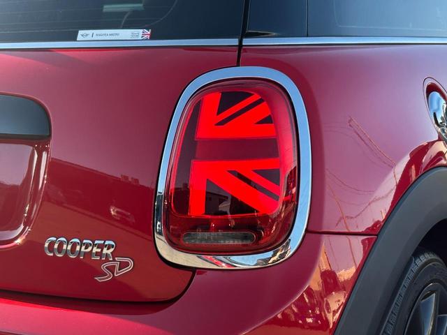 ＭＩＮＩ クーパーＳＤ　認定中古車・ユニオンジャックテールランプ・ＬＥＤライト・Ｂｌｕｅｔｏｏｔｈ接続・バックカメラ・純正ナビ・リッミター機能・軽油・オートワイパー・オートライト（32枚目）
