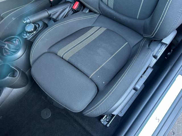 ＭＩＮＩ クーパーＳＤ　認定中古車・ユニオンジャックテールランプ・ＬＥＤライト・Ｂｌｕｅｔｏｏｔｈ接続・バックカメラ・純正ナビ・リッミター機能・軽油・オートワイパー・オートライト（39枚目）