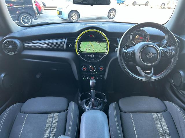 ＭＩＮＩ クーパーＳＤ　認定中古車・ユニオンジャックテールランプ・ＬＥＤライト・Ｂｌｕｅｔｏｏｔｈ接続・バックカメラ・純正ナビ・リッミター機能・軽油・オートワイパー・オートライト（42枚目）
