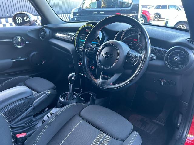 ＭＩＮＩ クーパーＳＤ　認定中古車・ユニオンジャックテールランプ・ＬＥＤライト・Ｂｌｕｅｔｏｏｔｈ接続・バックカメラ・純正ナビ・リッミター機能・軽油・オートワイパー・オートライト（44枚目）