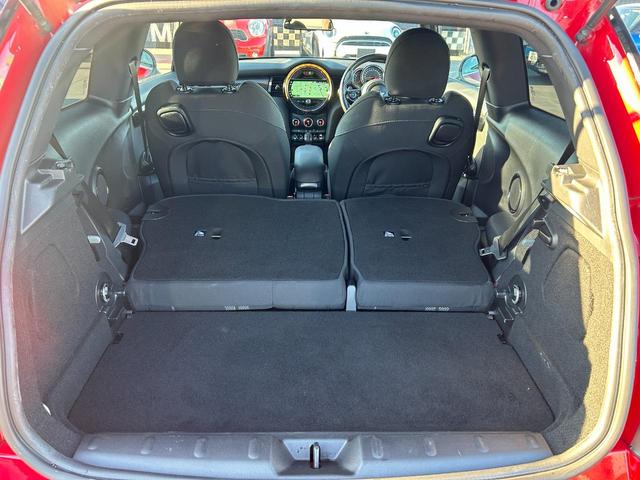 ＭＩＮＩ クーパーＳＤ　認定中古車・ユニオンジャックテールランプ・ＬＥＤライト・Ｂｌｕｅｔｏｏｔｈ接続・バックカメラ・純正ナビ・リッミター機能・軽油・オートワイパー・オートライト（50枚目）