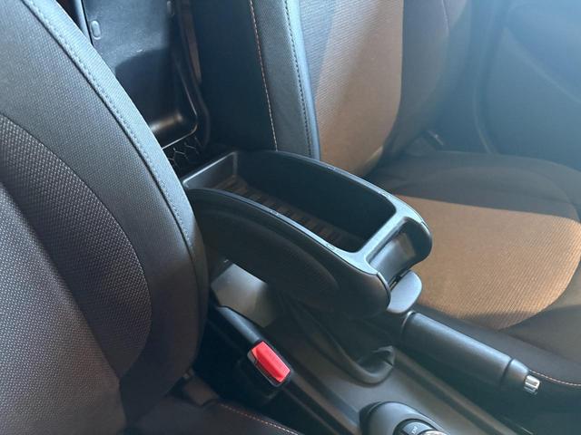 ＭＩＮＩ 　認定中古車・ユニオンジャックテールランプ・ＬＥＤライト・Ｂｌｕｅｔｏｏｔｈ接続・バックカメラ・純正ナビ・リッミター機能・軽油・オートワイパー・オートライト（18枚目）