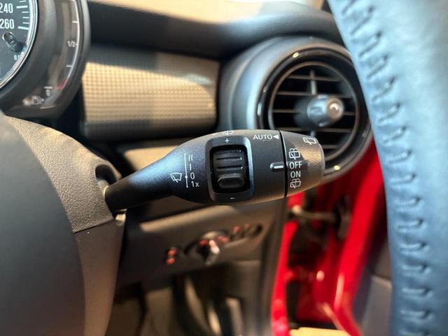 ＭＩＮＩ 　認定中古車・ユニオンジャックテールランプ・ＬＥＤライト・Ｂｌｕｅｔｏｏｔｈ接続・バックカメラ・純正ナビ・リッミター機能・軽油・オートワイパー・オートライト（24枚目）