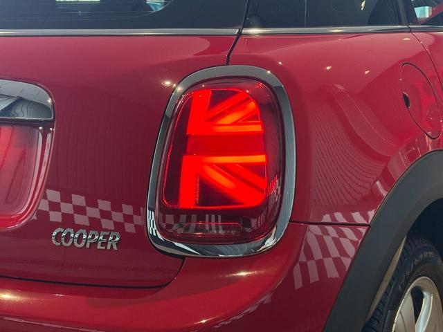 ＭＩＮＩ 　認定中古車・ユニオンジャックテールランプ・ＬＥＤライト・Ｂｌｕｅｔｏｏｔｈ接続・バックカメラ・純正ナビ・リッミター機能・軽油・オートワイパー・オートライト（33枚目）