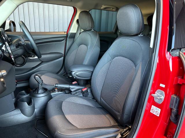 ＭＩＮＩ 　認定中古車・ユニオンジャックテールランプ・ＬＥＤライト・Ｂｌｕｅｔｏｏｔｈ接続・バックカメラ・純正ナビ・リッミター機能・軽油・オートワイパー・オートライト（39枚目）