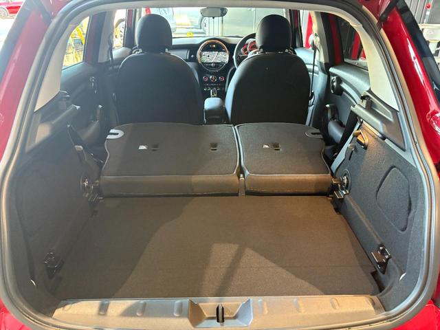 ＭＩＮＩ 　認定中古車・ユニオンジャックテールランプ・ＬＥＤライト・Ｂｌｕｅｔｏｏｔｈ接続・バックカメラ・純正ナビ・リッミター機能・軽油・オートワイパー・オートライト（48枚目）