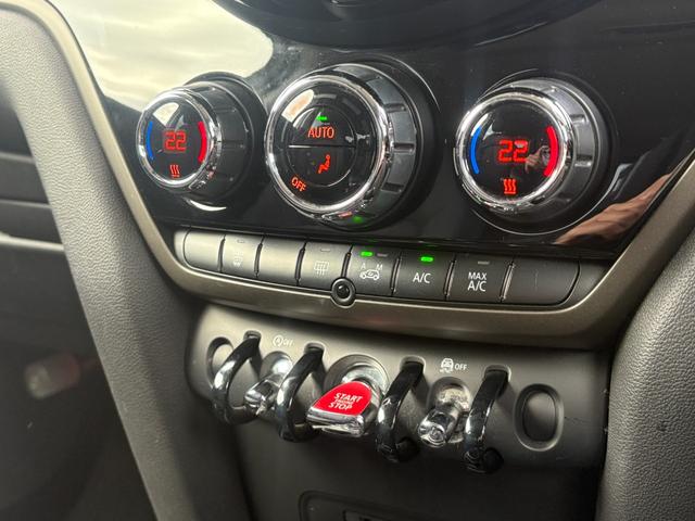 ＭＩＮＩ クーパーＤ　クロスオーバー　純正バックカメラ・純正ナビ・キーレス・コンフォートアクセス・アダプティブクルーズコントロール・ＥＴＣ・Ｂｌｕｅｔｏｏｔｈ・フォグランプ・電動格納ドアミラー・認定中古車（14枚目）