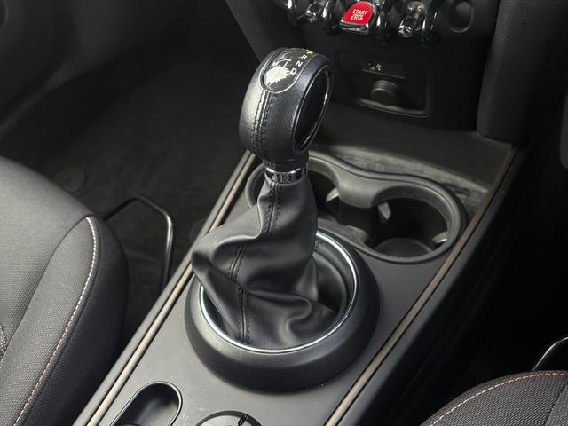 ＭＩＮＩ クーパーＤ　クロスオーバー　純正バックカメラ・純正ナビ・キーレス・コンフォートアクセス・アダプティブクルーズコントロール・ＥＴＣ・Ｂｌｕｅｔｏｏｔｈ・フォグランプ・電動格納ドアミラー・認定中古車（15枚目）