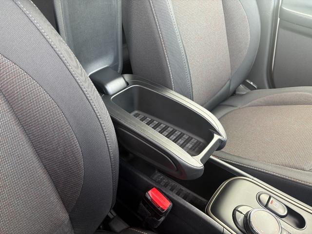 ＭＩＮＩ クーパーＤ　クロスオーバー　純正バックカメラ・純正ナビ・キーレス・コンフォートアクセス・アダプティブクルーズコントロール・ＥＴＣ・Ｂｌｕｅｔｏｏｔｈ・フォグランプ・電動格納ドアミラー・認定中古車（18枚目）