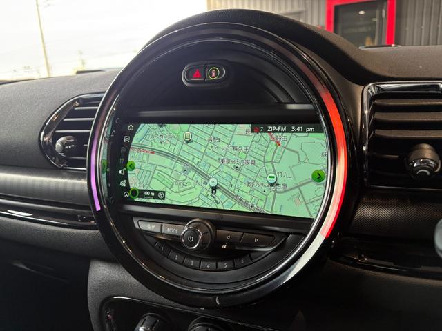 ＭＩＮＩ クーパーＳＤ　クラブマン　純正ナビ・純正バックカメラ・純正シートヒーター・アダプティブクルーズコントロール・アイドリングストップ・コンフォートアクセス・キーレス・Ｂｌｕｅｔｏｏｔｈ・認定中古車（11枚目）