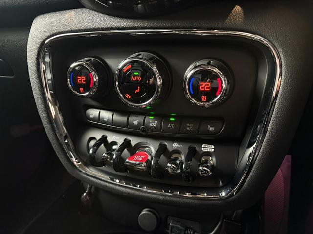 ＭＩＮＩ クーパーＳＤ　クラブマン　純正ナビ・純正バックカメラ・純正シートヒーター・アダプティブクルーズコントロール・アイドリングストップ・コンフォートアクセス・キーレス・Ｂｌｕｅｔｏｏｔｈ・認定中古車（14枚目）