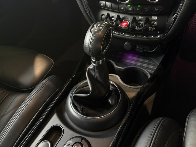 ＭＩＮＩ クーパーＳＤ　クラブマン　純正ナビ・純正バックカメラ・純正シートヒーター・アダプティブクルーズコントロール・アイドリングストップ・コンフォートアクセス・キーレス・Ｂｌｕｅｔｏｏｔｈ・認定中古車（15枚目）