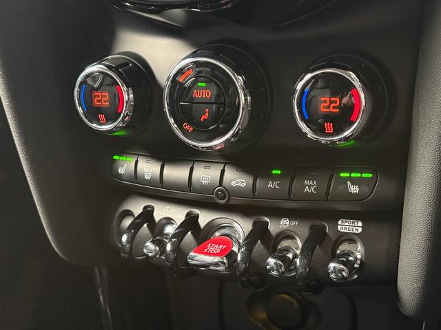 ＭＩＮＩ クーパーＤプレミアムプラスパッケージクラシックトリム　アップルカープレイ・純正バックカメラ・純正シートヒーター・ワイヤレスチャージング・ＥＴＣ・キーレス・コンフォートアクセス・Ｂｌｕｅｔｏｏｔｈ・プレミアムプラスパッケージ・認定中古車（14枚目）