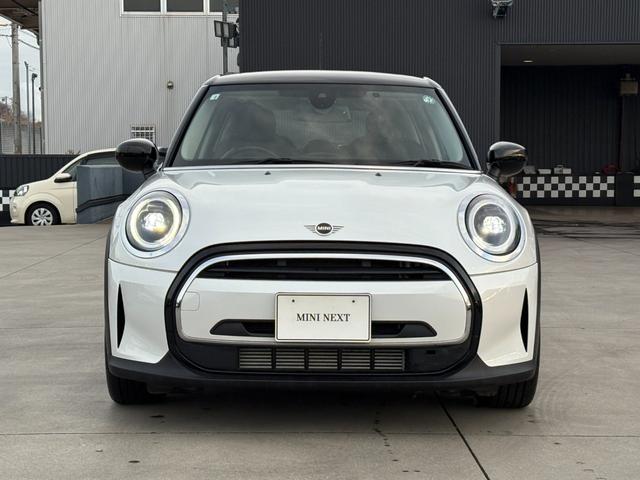ＭＩＮＩ クーパーＤプレミアムプラスパッケージクラシックトリム　アップルカープレイ・純正バックカメラ・純正シートヒーター・ワイヤレスチャージング・ＥＴＣ・キーレス・コンフォートアクセス・Ｂｌｕｅｔｏｏｔｈ・プレミアムプラスパッケージ・認定中古車（56枚目）