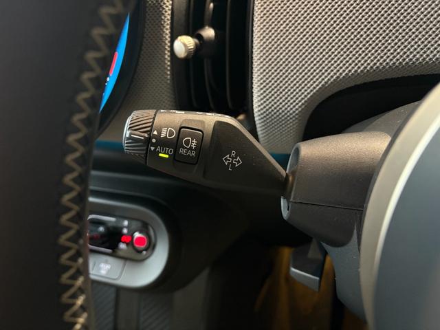 ＭＩＮＩ クーパーＳ　コンバーチブル　フェイバリット・トリム　純正ナビ・アップルカープレイ・アンドロイドオート・シートヒーター・ステアリングヒーター・キーレス・Ｂｌｕｅｔｏｏｔｈ・アダプティブクルーズコントロール・認定中古車（20枚目）