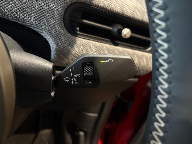 ＭＩＮＩ クーパーＳ　コンバーチブル　フェイバリット・トリム　純正ナビ・アップルカープレイ・アンドロイドオート・シートヒーター・ステアリングヒーター・キーレス・Ｂｌｕｅｔｏｏｔｈ・アダプティブクルーズコントロール・認定中古車（21枚目）