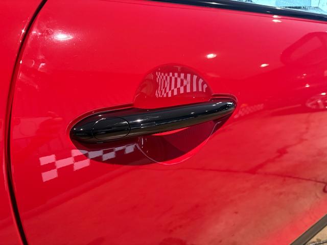 ＭＩＮＩ クーパーＳ　コンバーチブル　フェイバリット・トリム　純正ナビ・アップルカープレイ・アンドロイドオート・シートヒーター・ステアリングヒーター・キーレス・Ｂｌｕｅｔｏｏｔｈ・アダプティブクルーズコントロール・認定中古車（24枚目）