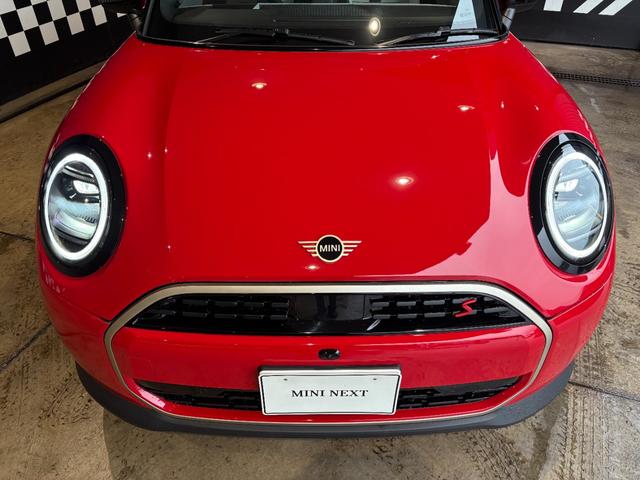 ＭＩＮＩ クーパーＳ　コンバーチブル　フェイバリット・トリム　純正ナビ・アップルカープレイ・アンドロイドオート・シートヒーター・ステアリングヒーター・キーレス・Ｂｌｕｅｔｏｏｔｈ・アダプティブクルーズコントロール・認定中古車（26枚目）
