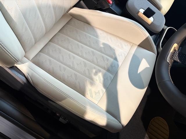 ＭＩＮＩ クーパーＳ　コンバーチブル　フェイバリット・トリム　純正ナビ・アップルカープレイ・アンドロイドオート・シートヒーター・ステアリングヒーター・キーレス・Ｂｌｕｅｔｏｏｔｈ・アダプティブクルーズコントロール・認定中古車（33枚目）