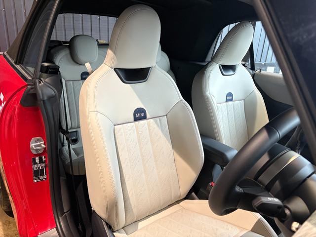 ＭＩＮＩ クーパーＳ　コンバーチブル　フェイバリット・トリム　純正ナビ・アップルカープレイ・アンドロイドオート・シートヒーター・ステアリングヒーター・キーレス・Ｂｌｕｅｔｏｏｔｈ・アダプティブクルーズコントロール・認定中古車（34枚目）