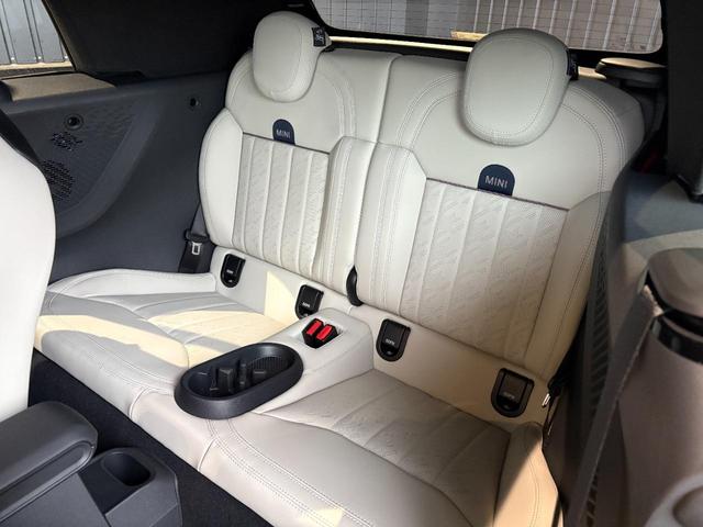 ＭＩＮＩ クーパーＳ　コンバーチブル　フェイバリット・トリム　純正ナビ・アップルカープレイ・アンドロイドオート・シートヒーター・ステアリングヒーター・キーレス・Ｂｌｕｅｔｏｏｔｈ・アダプティブクルーズコントロール・認定中古車（36枚目）