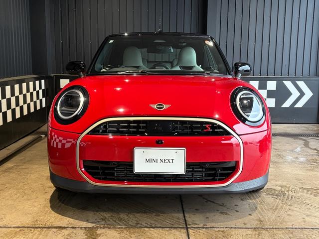 ＭＩＮＩ クーパーＳ　コンバーチブル　フェイバリット・トリム　純正ナビ・アップルカープレイ・アンドロイドオート・シートヒーター・ステアリングヒーター・キーレス・Ｂｌｕｅｔｏｏｔｈ・アダプティブクルーズコントロール・認定中古車（46枚目）