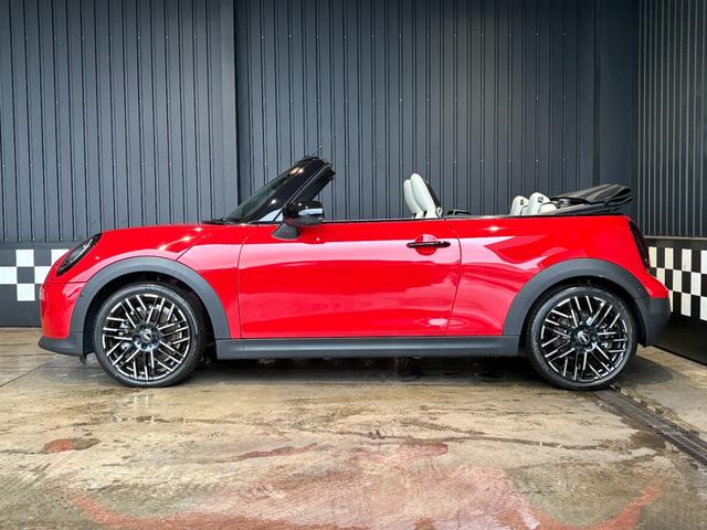 ＭＩＮＩ クーパーＳ　コンバーチブル　フェイバリット・トリム　純正ナビ・アップルカープレイ・アンドロイドオート・シートヒーター・ステアリングヒーター・キーレス・Ｂｌｕｅｔｏｏｔｈ・アダプティブクルーズコントロール・認定中古車（51枚目）