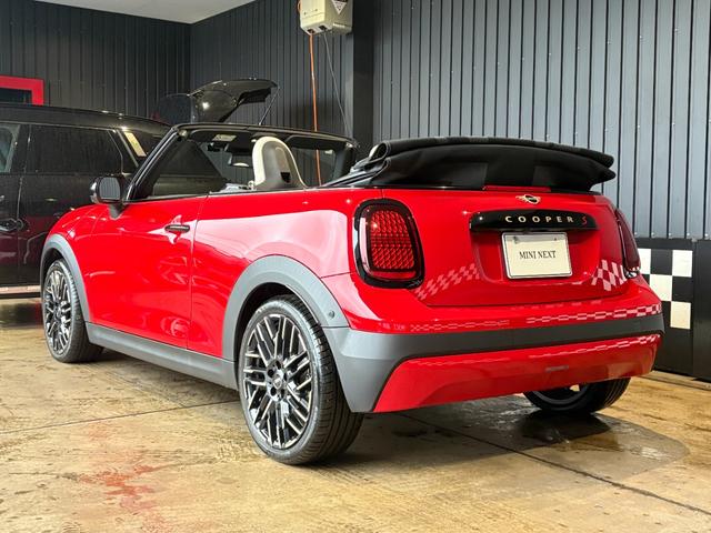 ＭＩＮＩ クーパーＳ　コンバーチブル　フェイバリット・トリム　純正ナビ・アップルカープレイ・アンドロイドオート・シートヒーター・ステアリングヒーター・キーレス・Ｂｌｕｅｔｏｏｔｈ・アダプティブクルーズコントロール・認定中古車（54枚目）
