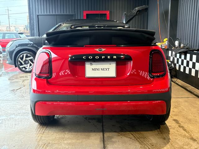 ＭＩＮＩ クーパーＳ　コンバーチブル　フェイバリット・トリム　純正ナビ・アップルカープレイ・アンドロイドオート・シートヒーター・ステアリングヒーター・キーレス・Ｂｌｕｅｔｏｏｔｈ・アダプティブクルーズコントロール・認定中古車（55枚目）