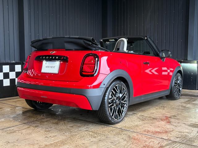 ＭＩＮＩ クーパーＳ　コンバーチブル　フェイバリット・トリム　純正ナビ・アップルカープレイ・アンドロイドオート・シートヒーター・ステアリングヒーター・キーレス・Ｂｌｕｅｔｏｏｔｈ・アダプティブクルーズコントロール・認定中古車（61枚目）