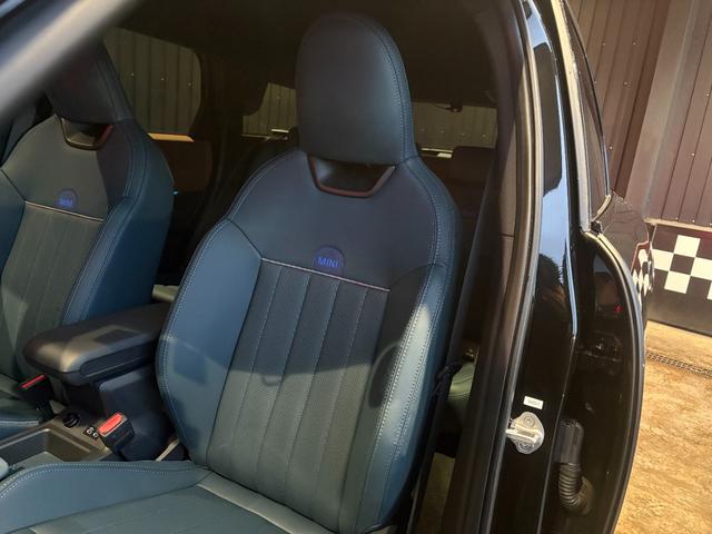 ＭＩＮＩ カントリーマンＳオール４　フェイバリット・トリム　純正ナビ・アップルカープレイ・アンドロイドオート・シートヒーター・ステアリングヒーター・キーレス・Ｂｌｕｅｔｏｏｔｈ・アダプティブクルーズコントロール・認定中古車（36枚目）