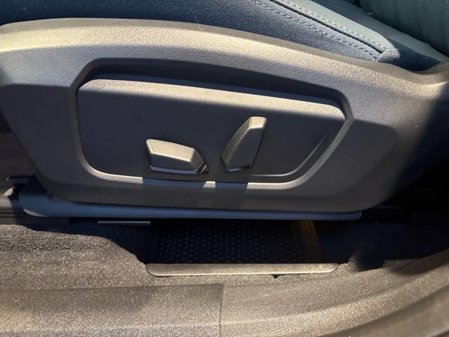 ＭＩＮＩ カントリーマンＳオール４　フェイバリット・トリム　純正ナビ・アップルカープレイ・アンドロイドオート・シートヒーター・ステアリングヒーター・キーレス・Ｂｌｕｅｔｏｏｔｈ・アダプティブクルーズコントロール・認定中古車（37枚目）