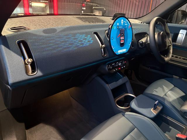 ＭＩＮＩ カントリーマンＳオール４　フェイバリット・トリム　純正ナビ・アップルカープレイ・アンドロイドオート・シートヒーター・ステアリングヒーター・キーレス・Ｂｌｕｅｔｏｏｔｈ・アダプティブクルーズコントロール・認定中古車（40枚目）