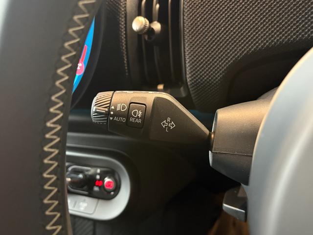 ＭＩＮＩ クーパーＣ　クラシック・トリム　純正ナビ・アップルカープレイ・アンドロイドオート・シートヒーター・ステアリングヒーター・キーレス・Ｂｌｕｅｔｏｏｔｈ・アダプティブクルーズコントロール・認定中古車（19枚目）