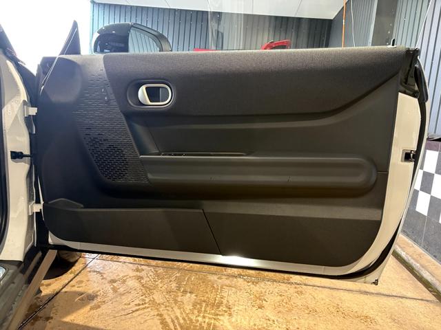 ＭＩＮＩ クーパーＣ　クラシック・トリム　純正ナビ・アップルカープレイ・アンドロイドオート・シートヒーター・ステアリングヒーター・キーレス・Ｂｌｕｅｔｏｏｔｈ・アダプティブクルーズコントロール・認定中古車（42枚目）