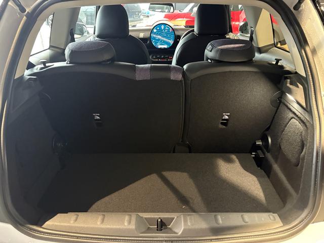 ＭＩＮＩ クーパーＣ　クラシック・トリム　純正ナビ・アップルカープレイ・アンドロイドオート・シートヒーター・ステアリングヒーター・キーレス・Ｂｌｕｅｔｏｏｔｈ・アダプティブクルーズコントロール・認定中古車（44枚目）