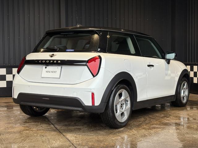 ＭＩＮＩ クーパーＣ　クラシック・トリム　純正ナビ・アップルカープレイ・アンドロイドオート・シートヒーター・ステアリングヒーター・キーレス・Ｂｌｕｅｔｏｏｔｈ・アダプティブクルーズコントロール・認定中古車（54枚目）