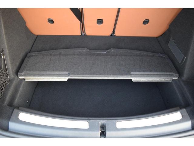 �g�����N�X�y�[�X�ł��B