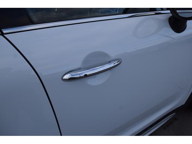 �R���t�H�[�g�A�N�Z�X�i�X�}�[�g�L�[�j�������Ă���܂��B���~��̍ۂ̃L�[���삪�s�v�Ȃ̂Ńh�A�̊J���߂��y�ɂȂ�܂��ˁI