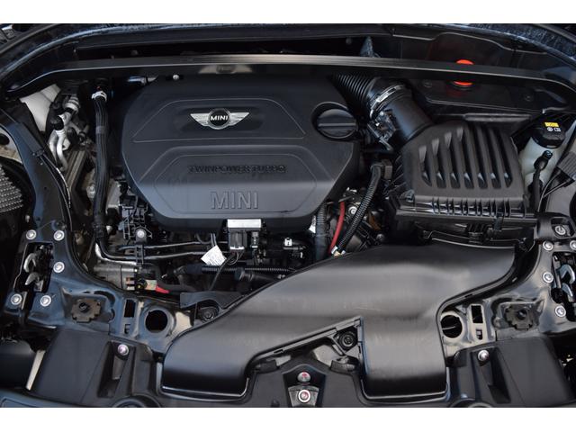 �G���W�����[���F�N���[�j���O�ςŃs�J�s�J�ł��B