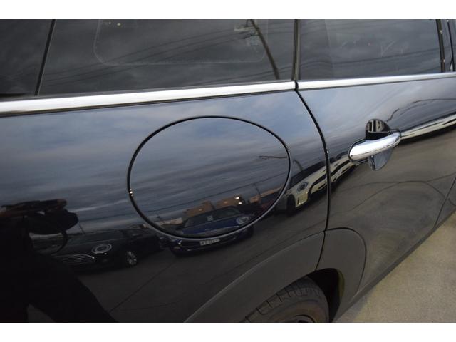 ＭＩＮＩ クーパーＤクラブマン　ファーストＰクラシック・トリム　純正ナビ・純正バックカメラ・アイドリングストップ・Ｂｌｕｅｔｏｏｔｈ・アダプティブクルーズ・ＥＴＣ・キーレス・コンフォートアクセス・認定中古車・ＬＥＤライト・オートライト（33枚目）