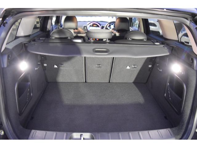 ＭＩＮＩ クーパーＤクラブマン　ファーストＰクラシック・トリム　純正ナビ・純正バックカメラ・アイドリングストップ・Ｂｌｕｅｔｏｏｔｈ・アダプティブクルーズ・ＥＴＣ・キーレス・コンフォートアクセス・認定中古車・ＬＥＤライト・オートライト（55枚目）